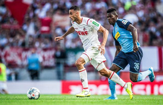  柏林赫塔惊险保级成功留德甲  