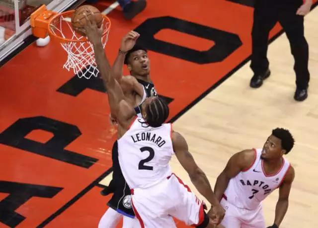  猛龙西亚卡姆最后绝杀憾失良机  