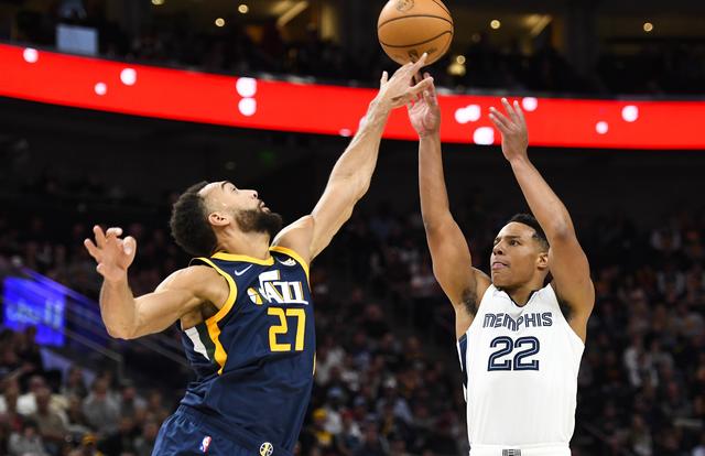  米切尔加时连中关键球，骑士惊险战胜公牛